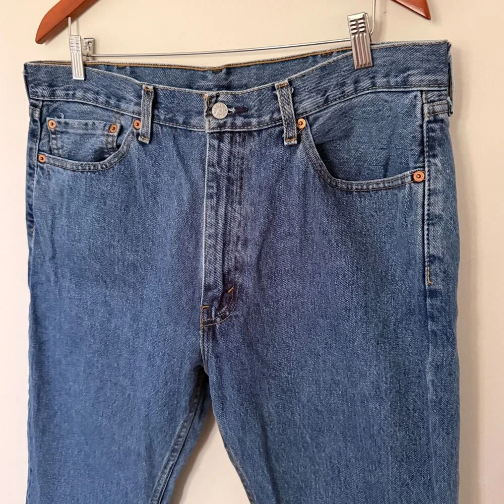 VTG Levis 505 Regular Fit Medium Stonewash Cotton Straight Leg Jeans 38x30 -Flaw
